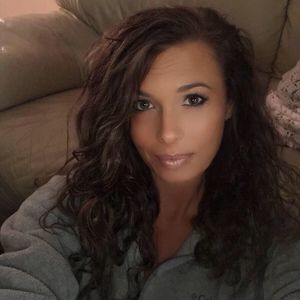 Meet your Posher, Carmelina